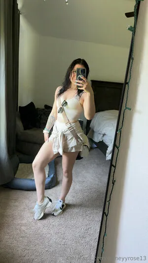 Disneyyrose13 OnlyFans Leaked Free Thumbnail Picture - #XRfQNtVc6o