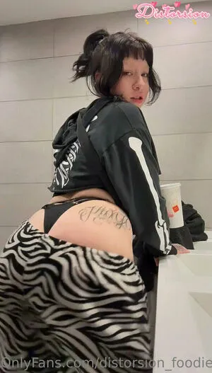 Distorsion Foodie OnlyFans Leaked Free Thumbnail Picture - #fS1vDQj4k4