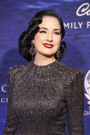 Dita Von Teese OnlyFans Leaked Free Thumbnail Picture - #1k0wCKskOK