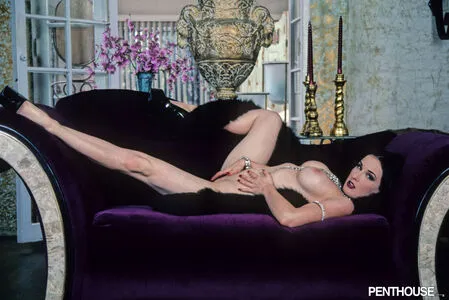 Dita Von Teese OnlyFans Leaked Free Thumbnail Picture - #CIbFSNHOYs