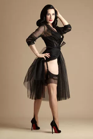 Dita Von Teese OnlyFans Leaked Free Thumbnail Picture - #KxhG5rXxI8