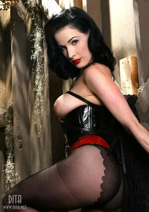 Dita Von Teese OnlyFans Leaked Free Thumbnail Picture - #L6nGy8Qyju