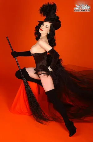 Dita Von Teese OnlyFans Leaked Free Thumbnail Picture - #YnPOAJNqGJ