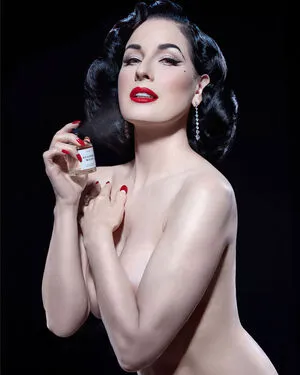 Dita Von Teese OnlyFans Leaked Free Thumbnail Picture - #hhD5vi3i8j