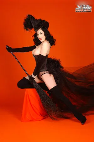 Dita Von Teese OnlyFans Leaked Free Thumbnail Picture - #qjTFnNNj1E