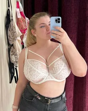Divine Boobs OnlyFans Leaked Free Thumbnail Picture - #U00fkqsygu