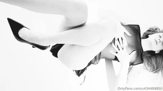 Divine Desiree OnlyFans Leaked Free Thumbnail Picture - #13ES6P2XLO
