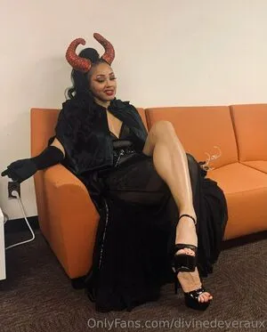 Divinedeveraux OnlyFans Leaked Free Thumbnail Picture - #0UaT9hn0is
