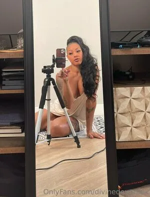 Divinedeveraux OnlyFans Leaked Free Thumbnail Picture - #NBQRGR1yay