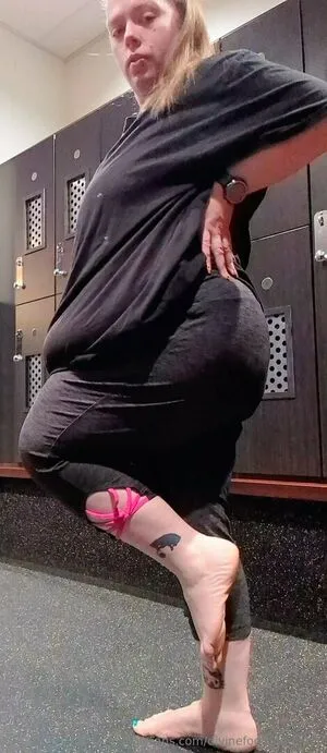 Divinefootgoddess1 OnlyFans Leaked Free Thumbnail Picture - #8VDHur5K4e