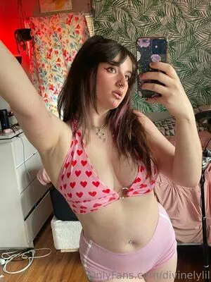 Divinelylillith OnlyFans Leaked Free Thumbnail Picture - #LyruLm0hm7