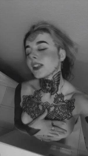 Divinement Bon OnlyFans Leaked Free Thumbnail Picture - #S1wwSSx4KN