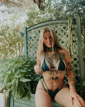 Divinement Bon OnlyFans Leaked Free Thumbnail Picture - #WpVEglTcFl