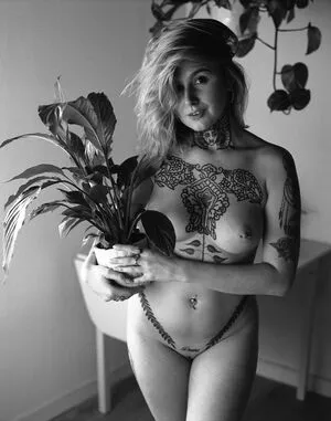 Divinement Bon OnlyFans Leaked Free Thumbnail Picture - #pOQJj7sw0u