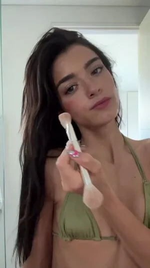 Dixie D 039 Amelio OnlyFans Leaked Free Thumbnail Picture - #rgIFouKcMZ
