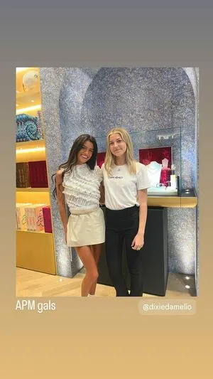 Dixie D Amelio OnlyFans Leaked Free Thumbnail Picture - #S8PXlZjTVP