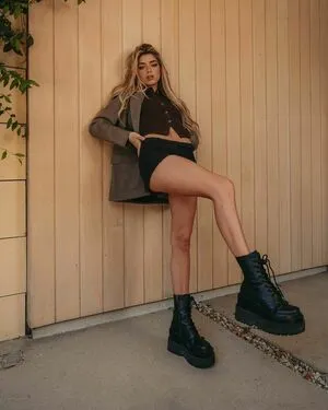 Dixie D Amelio OnlyFans Leaked Free Thumbnail Picture - #h2U6FM6eti