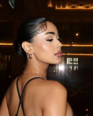 Diya Pandey OnlyFans Leaked Free Thumbnail Picture - #0s0YwrPfSp