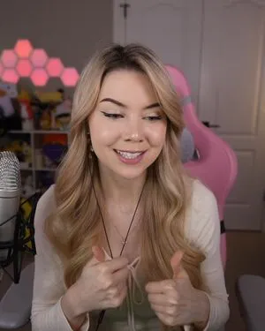 Dizzykitten OnlyFans Leaked Free Thumbnail Picture - #2PfoiWrJW2