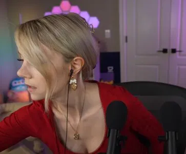 Dizzykitten OnlyFans Leaked Free Thumbnail Picture - #9k1b6GpCIA