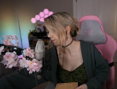 Dizzykitten OnlyFans Leaked Free Thumbnail Picture - #VBAGUtUnVJ