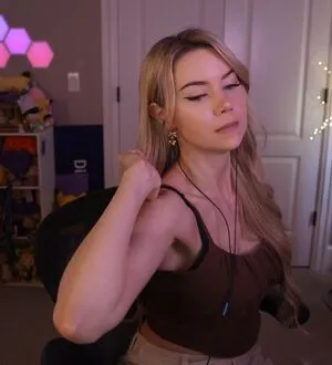 Dizzykitten OnlyFans Leaked Free Thumbnail Picture - #t3I3Jr7E26