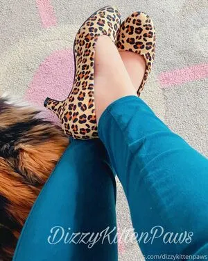 Dizzykittenpaws OnlyFans Leaked Free Thumbnail Picture - #6hkZIdxaYw
