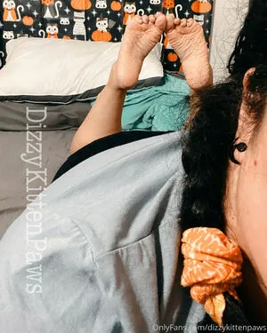 Dizzykittenpaws OnlyFans Leaked Free Thumbnail Picture - #DtlHuJMsZ2