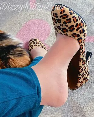 Dizzykittenpaws OnlyFans Leaked Free Thumbnail Picture - #lpQzNnfD0h
