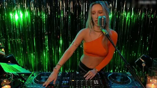 Djmissshelton OnlyFans Leaked Free Thumbnail Picture - #9lup1Djb1B