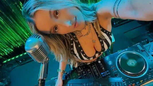 Djmissshelton OnlyFans Leaked Free Thumbnail Picture - #lcB7ka4OwW