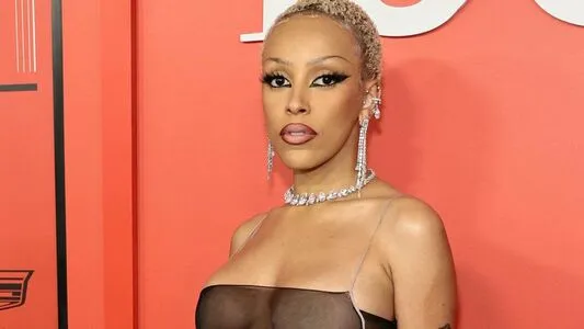 Doja Cat OnlyFans Leaked Free Thumbnail Picture - #1rIN0Lsaf4