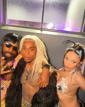 Doja Cat OnlyFans Leaked Free Thumbnail Picture - #4HTCKP5eQi
