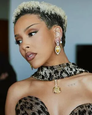 Doja Cat OnlyFans Leaked Free Thumbnail Picture - #6HQAGoEcTb