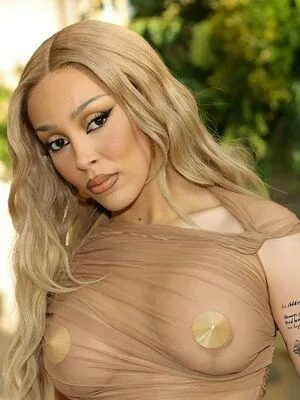 Doja Cat OnlyFans Leaked Free Thumbnail Picture - #7Lh8uV9cxQ