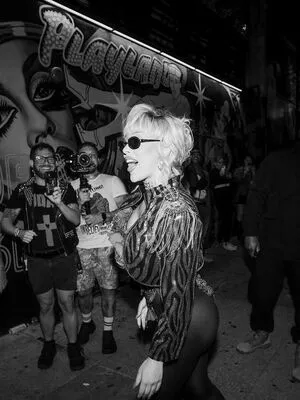 Doja Cat OnlyFans Leaked Free Thumbnail Picture - #huTya43ad6