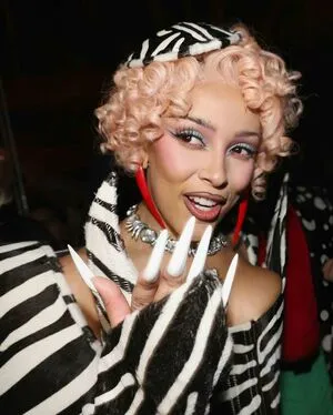 Doja Cat OnlyFans Leaked Free Thumbnail Picture - #juJ1ptxCS2