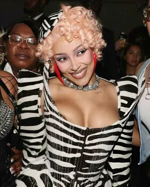 Doja Cat OnlyFans Leaked Free Thumbnail Picture - #o9cAzwlysW