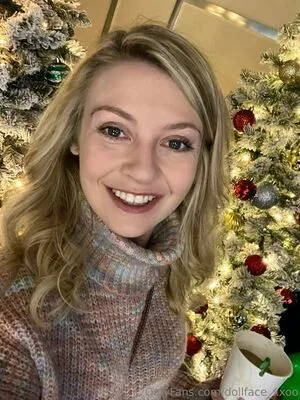 Dollface OnlyFans Leaked Free Thumbnail Picture - #x4z2fxTgA1