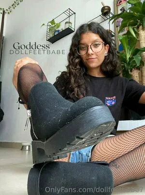 Dollfeetbabe7 OnlyFans Leaked Free Thumbnail Picture - #MmdaD6bksq