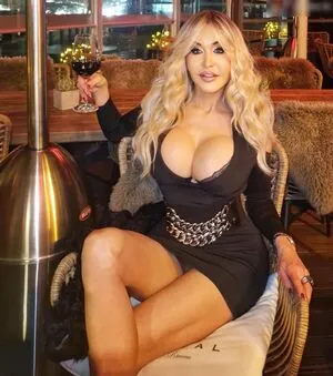 Dolly Buster OnlyFans Leaked Free Thumbnail Picture - #3sLtJfP0nP