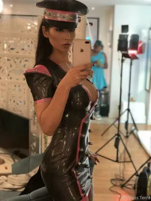 Dominant Mommy OnlyFans Leaked Free Thumbnail Picture - #gRRnHAzK1u