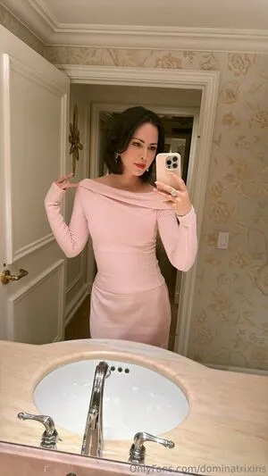 Dominatrixiris OnlyFans Leaked Free Thumbnail Picture - #SEHzWNMYFl