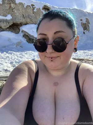 Domisbomb OnlyFans Leaked Free Thumbnail Picture - #x0oITUhTng