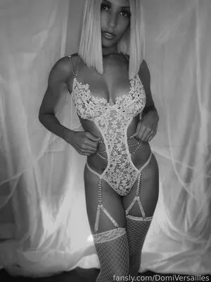 domiversailles OnlyFans Leaked Free Thumbnail Picture - #9XWoRodeZO