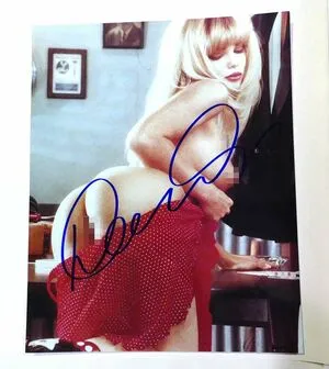 Donna D Errico OnlyFans Leaked Free Thumbnail Picture - #4TiguCoSiG