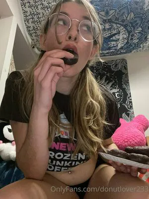 Donutlover233 OnlyFans Leaked Free Thumbnail Picture - #Q9YVKPhp41