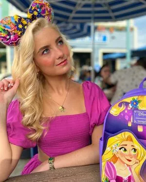 Dora Dolphin OnlyFans Leaked Free Thumbnail Picture - #L5F9k5z7Gm