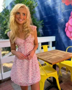 Dora Dolphin OnlyFans Leaked Free Thumbnail Picture - #MtPrHJ1k98