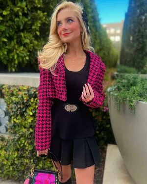 Dora Dolphin OnlyFans Leaked Free Thumbnail Picture - #N2DIbVbaA7